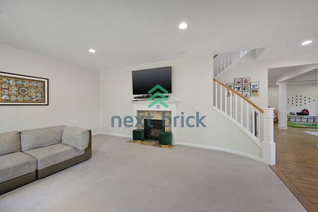 "Spacious 5-Bedroom Retreat with 3 Full Baths in Snohomish – 3,350 Sq Ft of Comfortable Living!"