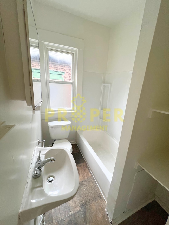 Photo - 1 bedroom 1 bathroom house for rent