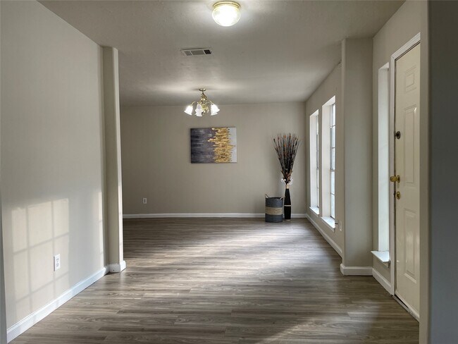 6614 Amberfield Ln