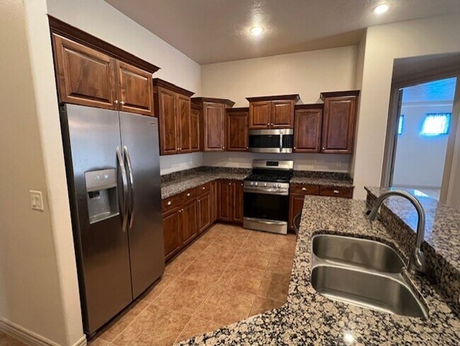 Photo - Primrose Pointe