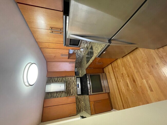 Photo - 1450 E 55th Pl Unit 318S