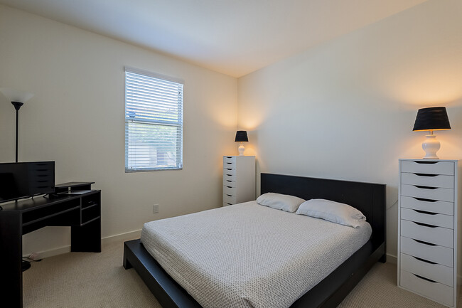 Photo - 9733 W Southgate Ave