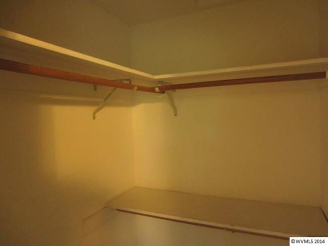 Photo - Triplex in Keizer