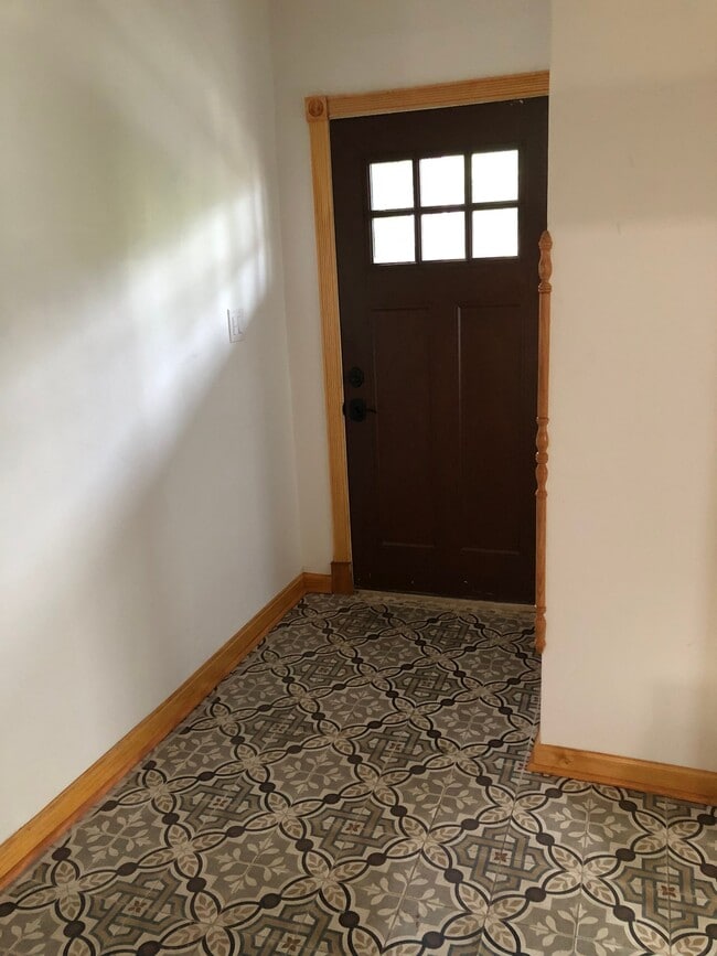 Photo - 2418 Perry St