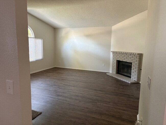 Photo - 2113 Phlox Ave Unit 2113 phlox Ave