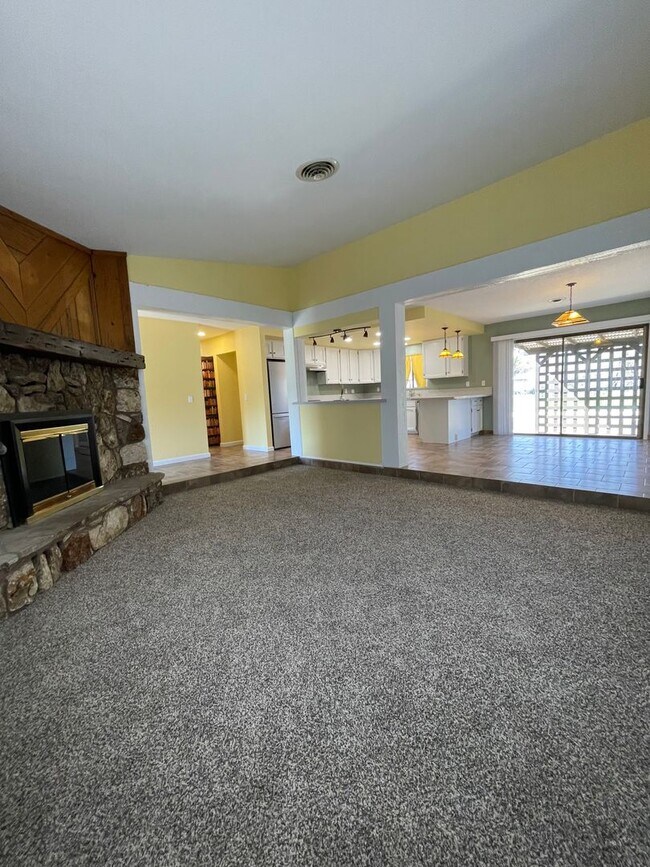 Photo - Looking for a home w/ property??