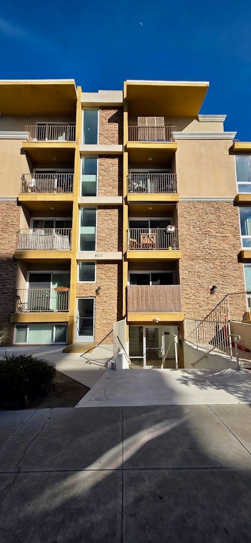 Photo - North Park 2bed/2bath with parking Unit 206