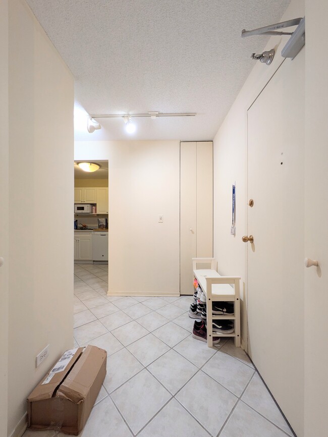 Photo - 70 W Huron St Apartments Unit 1210