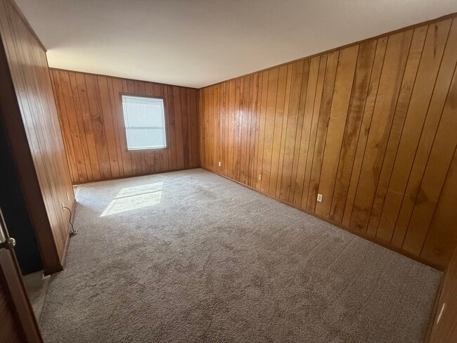 Photo - 586 Franklin St