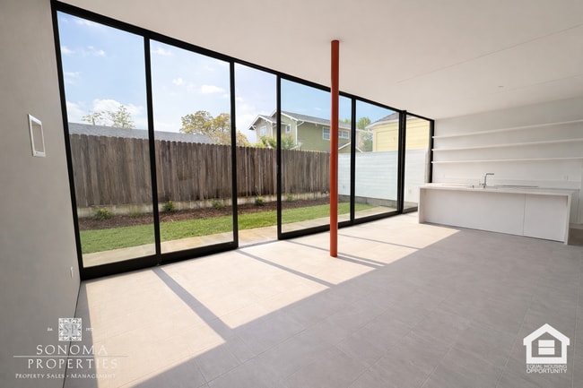 Photo - 1211-1213 Broadway Unidad 1211 Broadway