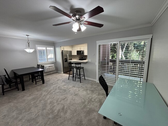 Building Photo - 7972 Mission Center Ct Unit C