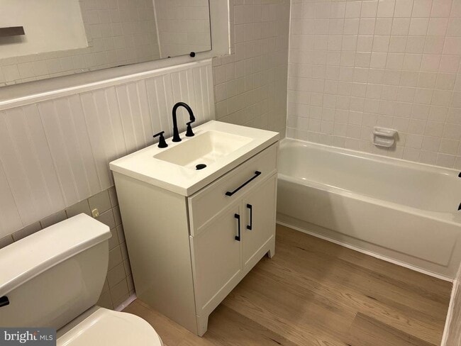 Photo - 46 Township Line Rd Unit 209