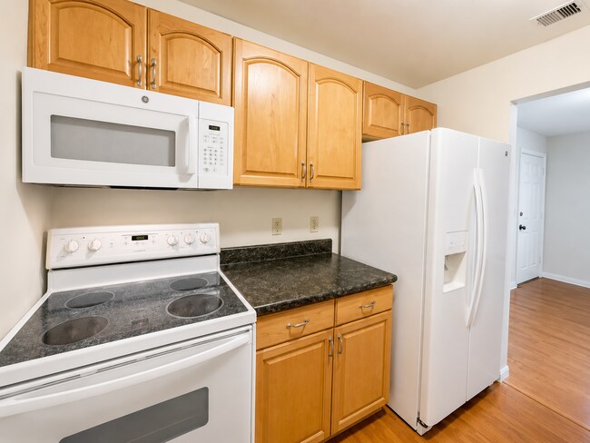Photo - 926 N Lake Destiny Rd Unidad 1