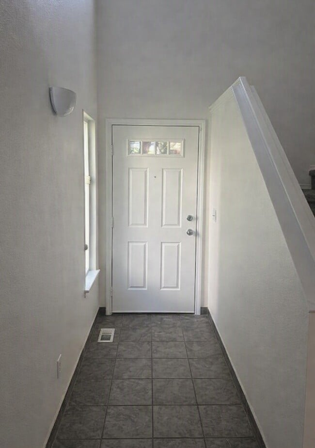 Photo - 865 Tumbleweed St