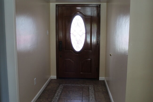 804 Ferdinand Ct