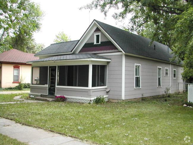 Building Photo - 415 S Loomis Ave Unit 1/2 Rental