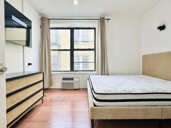 Photo - Furnished room/NOT APARTMENT Unit 2F