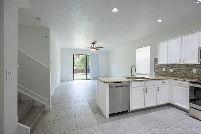 Photo - 3841 Aspen Leaf Dr