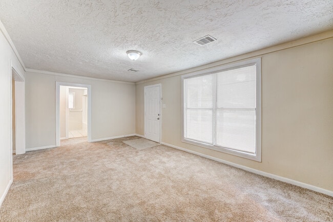 Photo - 815 Roosevelt St