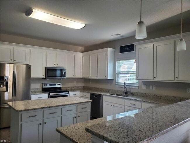 Photo - 1231 Stewart St