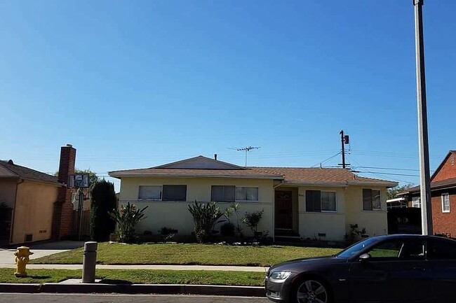 10931 Wilkie Avenue, Inglewood, CA 90303 - 10931 Wilkie Ave House