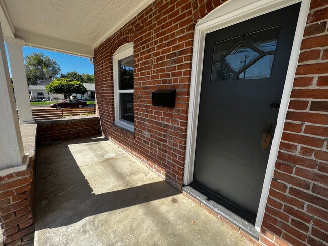 Photo - Beautiful 2-Bedroom House with Yard Unit 845