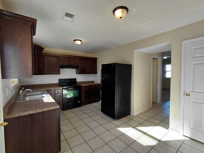 Photo - 24444 Sounder Ln Unidad 24444 Sounder - B