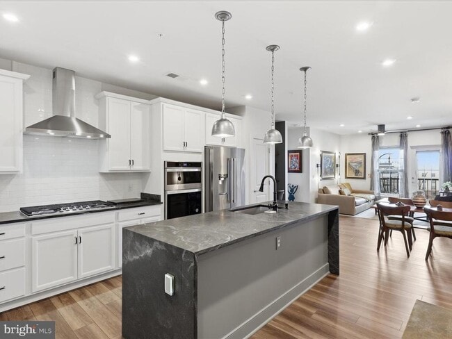 Photo - 100 St Ives Pl Unit 403
