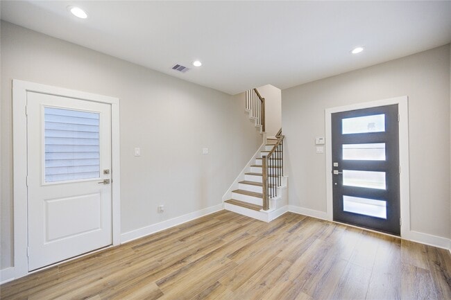 Photo - 3404 Rawley St