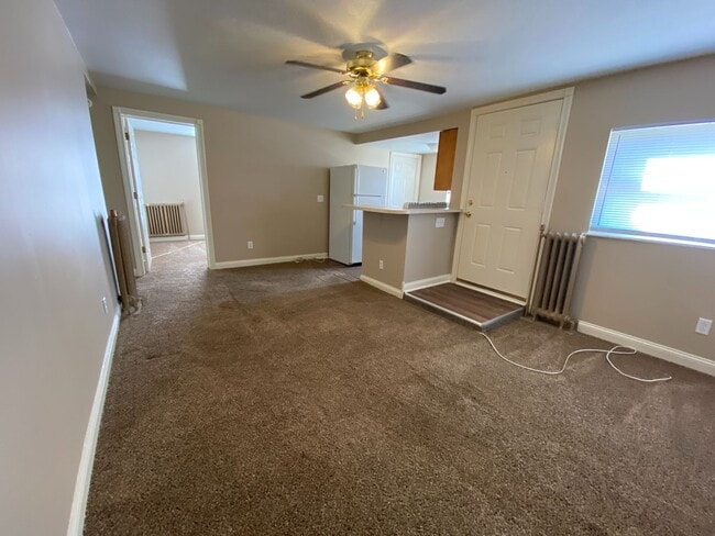 Photo - 236 E Dewald St Unidad Apt 4