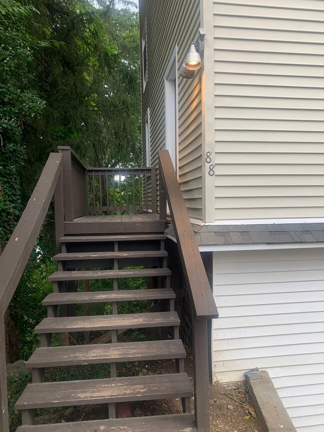 Photo - 88 W State St