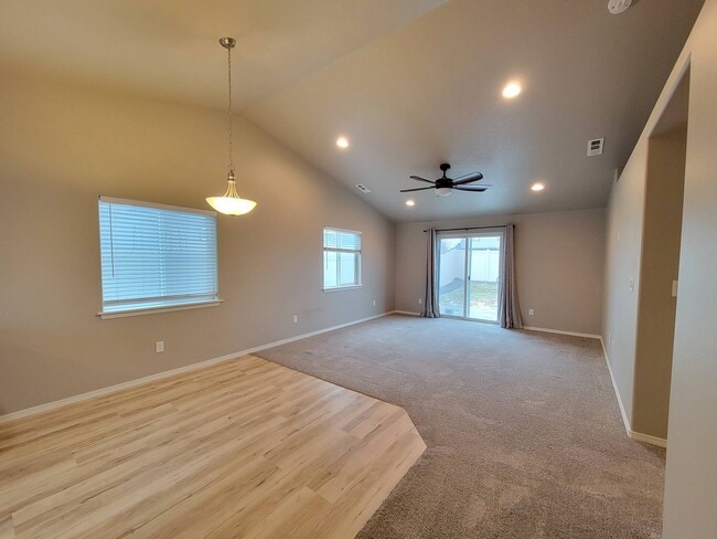 3033 Duval Lp