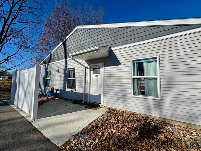 Photo - 3515 Lower Huntington Rd