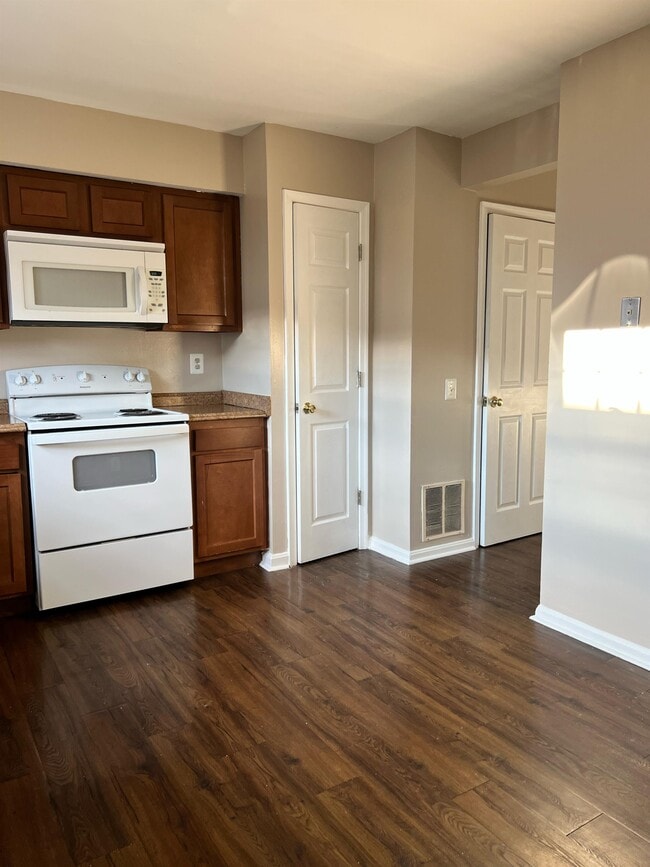 Photo - 3741 Stepping Stone Ln