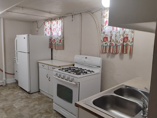 Photo - 1831 6th Ave Unit Basement