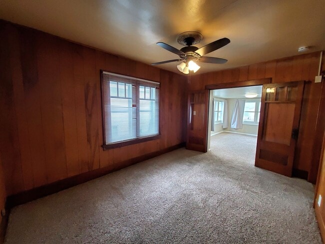 Photo - 808-810 W. 2ND ST TRI-PLEX Unit 2