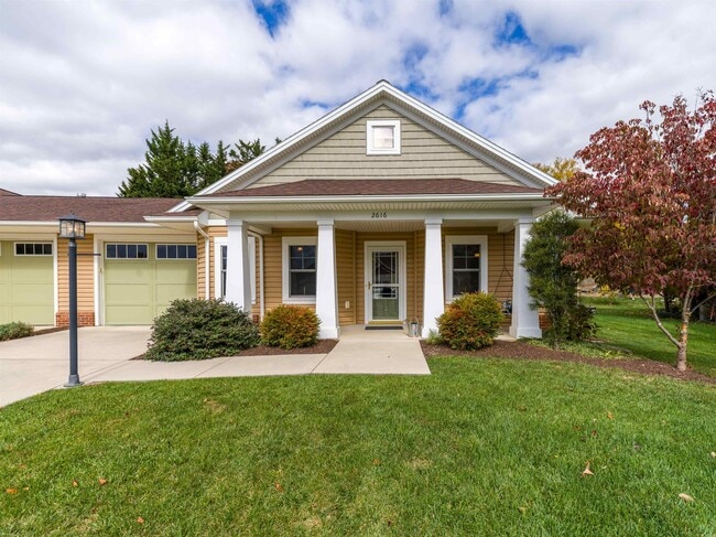 Building Photo - 2616 Greenport Dr