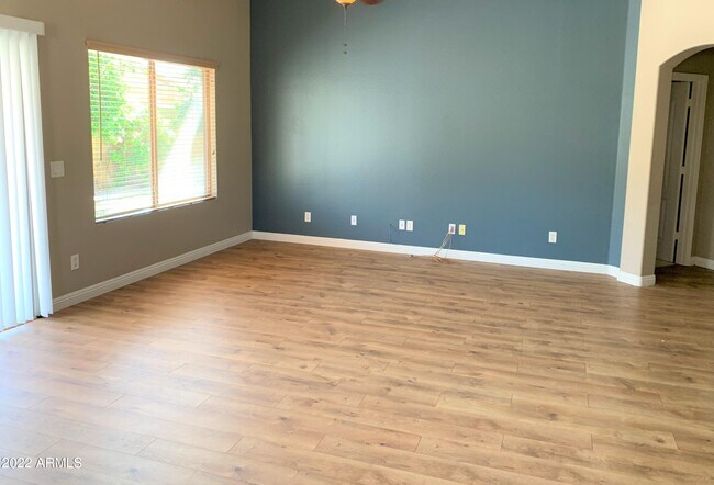 Photo - 1273 N Exeter St