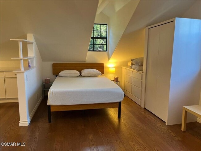 Photo - 23300 Raymond St