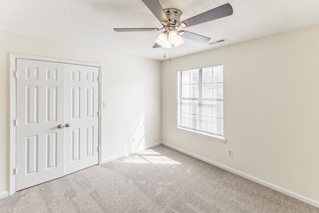 Photo - 1601 Sparkman Dr NW