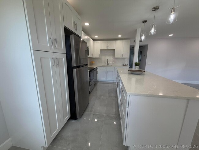 Photo - 353 Mansfield Dr
