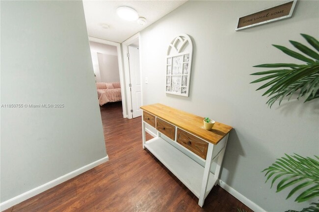 Photo - 4166 Inverrary Dr Unit 401