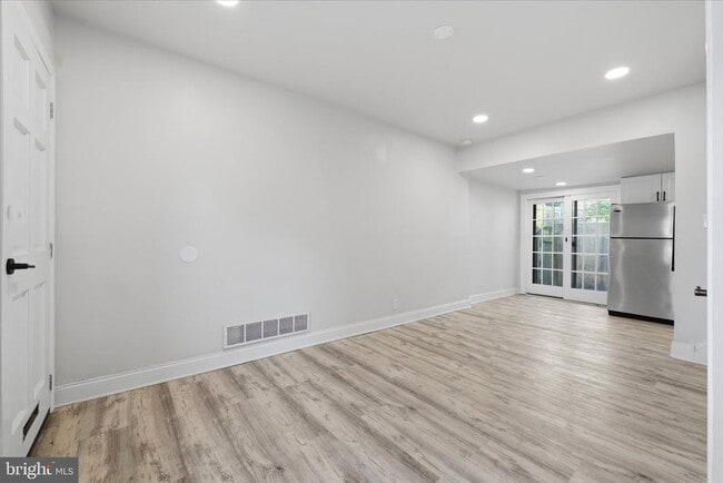 Building Photo - 2700-14 South St