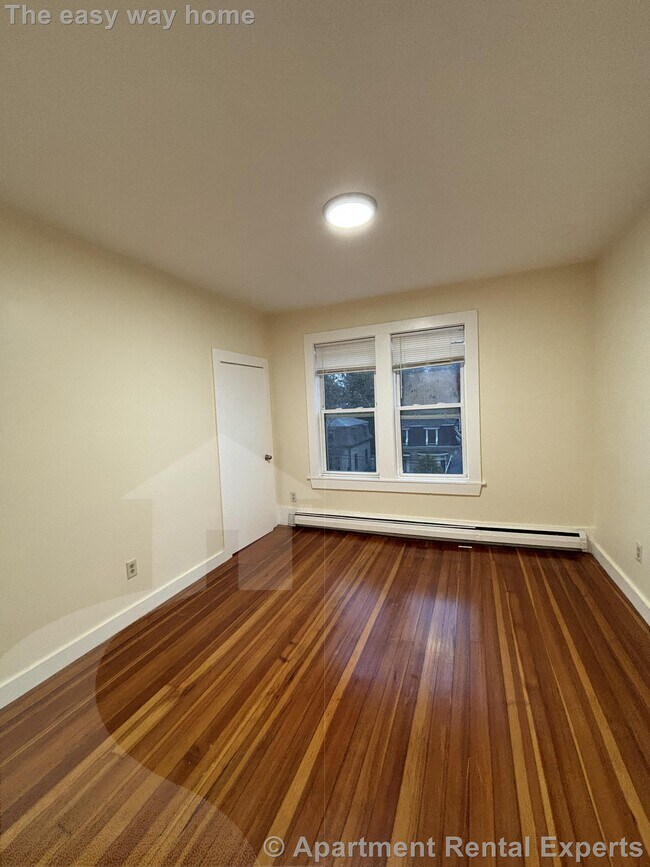 Photo - 66 Pleasant St Unidad #3