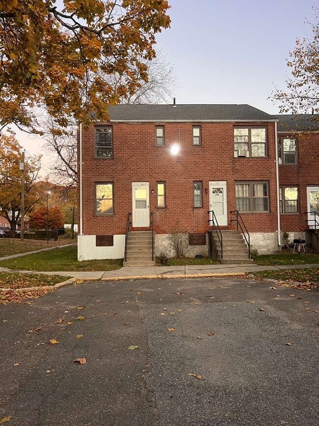 Photo - 271 Pennsylvania Ave Unit 271