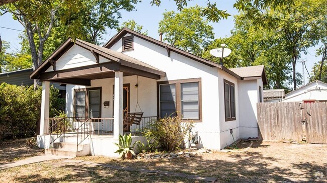 Building Photo - 816 Stark St Rental