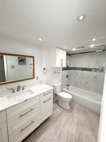Photo - 12888 Montfort Dr Unit 144