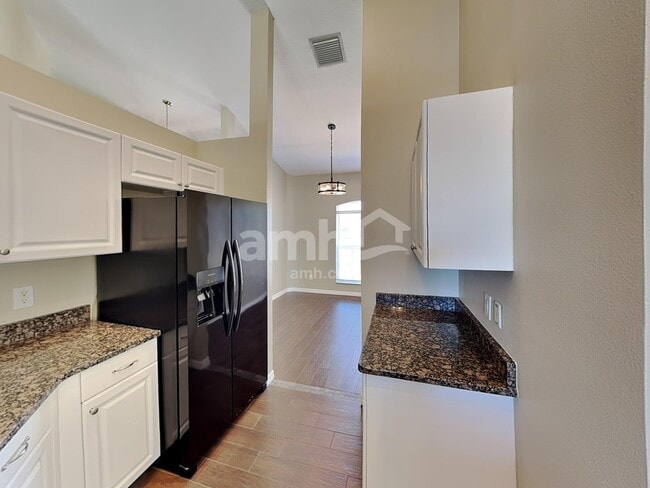 Photo - 1403 22nd Ave W