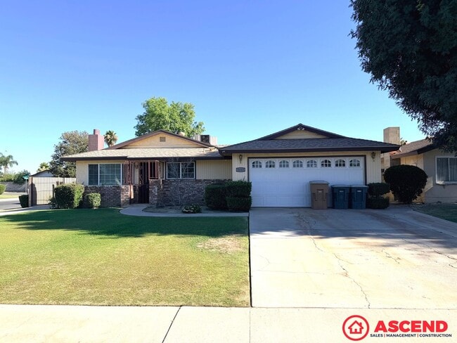Building Photo - Comfortable 3BD/2BA Home in Bakersfield's 93309 — Small Pets Welcome!