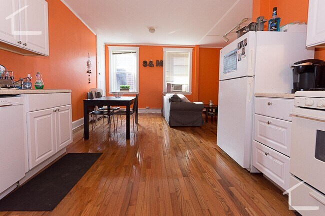 Photo - 322 Saint PAUL St